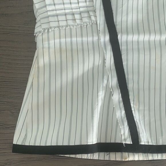 LAST CHANCE - BCBGMAXAZRIA Tuxedo Style Corset Top - Picture 6 of 6